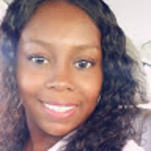 Meet your Posher, Carolina